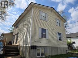 24 Foster STREET Chatham, ON N7M 4N5