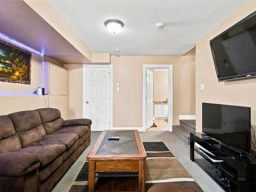 71 Cutter Drive Drive, Rockingham, NS - Indoor Photo Showing Living Room