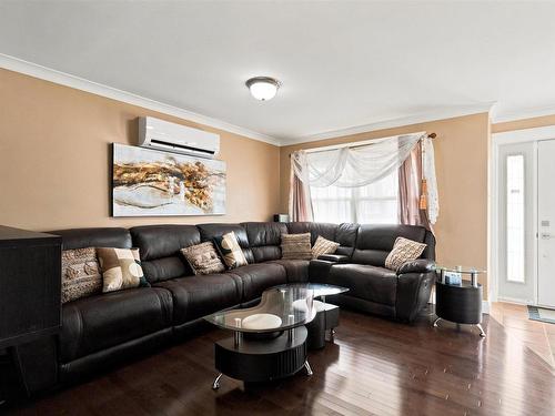 71 Cutter Drive Drive, Rockingham, NS - Indoor Photo Showing Living Room