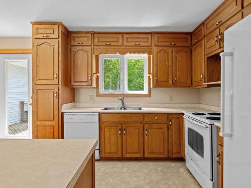 4145 Highway 329, Bayswater, NS - Indoor Photo Showing Kitchen With Double Sink