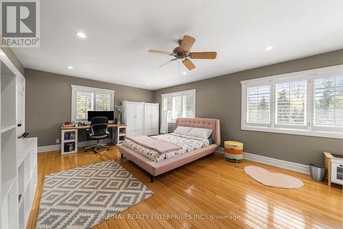 2154 Oneida Crescent, Mississauga, ON - Indoor Photo Showing Bedroom