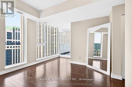2104 - 179 Metcalfe Street, Ottawa, ON - Indoor Photo Showing Other Room