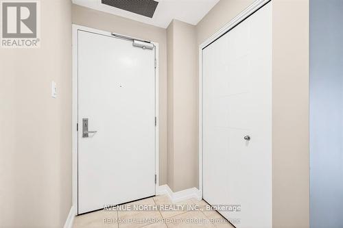 2104 - 179 Metcalfe Street, Ottawa, ON - Indoor Photo Showing Other Room