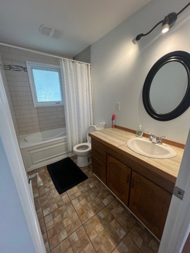 Salle de bains - 299 Av. Humphrey, Sept-Îles, QC - Indoor Photo Showing Bathroom