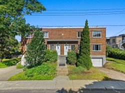 893  - 895 Rue Rochon  Montréal (Saint-Laurent), QC H4L 1V2