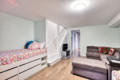 Basement - 1267 Rue Du Relais, Laval (Sainte-Dorothée), QC - Indoor Photo Showing Bedroom