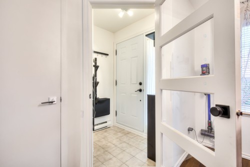 Mud Room - 1267 Rue Du Relais, Laval (Sainte-Dorothée), QC - Indoor Photo Showing Other Room