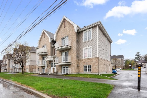 Front of Structure - 4-2204 Ch. Ste-Marie, Mascouche, QC - Outdoor With Facade