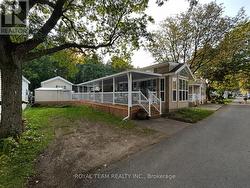 EASTDALE 24 - 15014 NINTH LINE Whitchurch-Stouffville, ON L4A 2Y3