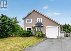 25 McNiven Place St John's, NL A1A 4X1