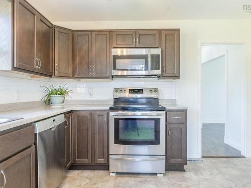 122 Cote Des Neiges Road, Cornwallis, NS - Indoor Photo Showing Kitchen