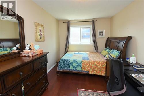57 Townmansion Drive, Hamilton, ON - Indoor Photo Showing Bedroom