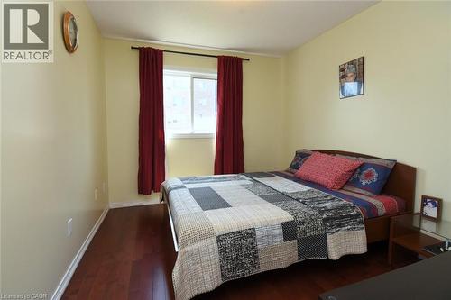 57 Townmansion Drive, Hamilton, ON - Indoor Photo Showing Bedroom