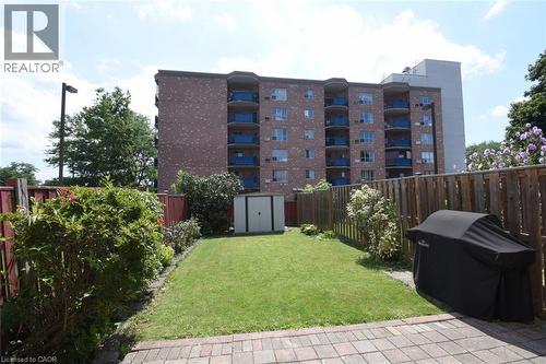 57 Townmansion Drive, Hamilton, ON - Outdoor
