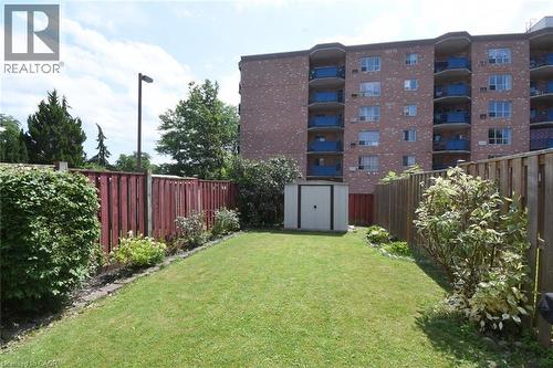 57 Townmansion Drive, Hamilton, ON - Outdoor