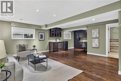 26 Welstead Drive, St. Catharines, ON - Indoor Photo Showing Living Room