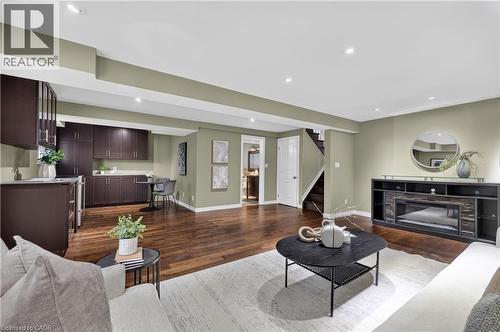 26 Welstead Drive, St. Catharines, ON - Indoor Photo Showing Living Room