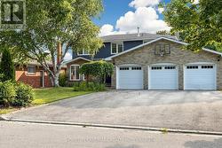 224 VALLEYVIEW COURT Oakville, ON L6L 5H8