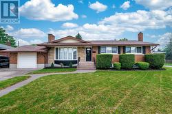 25 CLEARVIEW HEIGHTS  St. Catharines, ON L2T 2W2