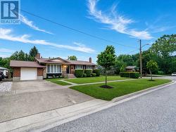 25 CLEARVIEW HEIGHTS St. Catharines, ON L2T 2W2
