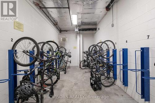 209 - 11 Christie Street, Toronto, ON - Indoor