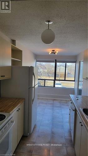 202 - 1600 ADELAIDE STREET , London North (North C), Ontario N5X 3H6 2
