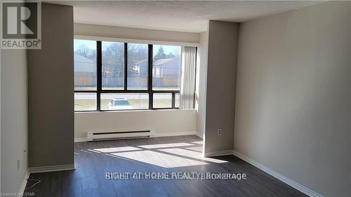 202 - 1600 ADELAIDE STREET , London North (North C), Ontario N5X 3H6 4