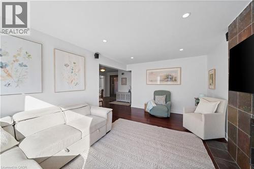 1550 Woodeden Drive, Mississauga, ON - Indoor Photo Showing Other Room