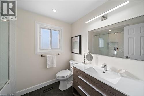 1550 Woodeden Drive, Mississauga, ON - Indoor Photo Showing Bathroom