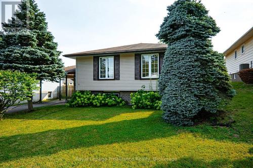 5 VAN ALSTINE DRIVE  Quinte West (Trenton Ward), ON K8V 6K4
