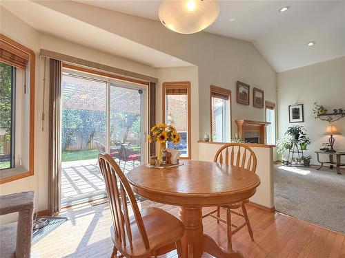 150 Lynx Crescent, Brandon, MB - Indoor Photo Showing Dining Room
