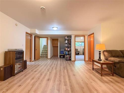 Family Room - 150 Lynx Crescent, Brandon, MB - Indoor