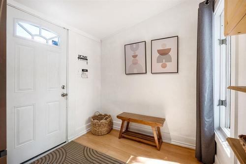 905 Talbot Avenue, Winnipeg, MB - Indoor Photo Showing Other Room
