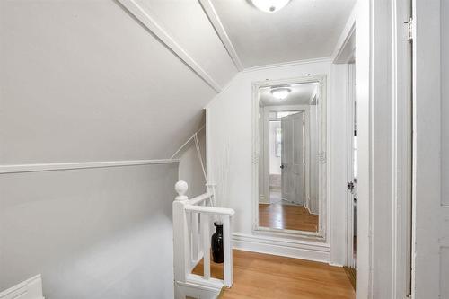 905 Talbot Avenue, Winnipeg, MB - Indoor Photo Showing Other Room