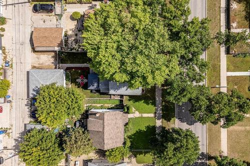 905 Talbot Avenue, Winnipeg, MB - Outdoor