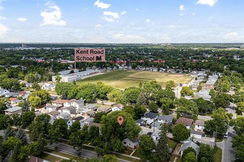 905 Talbot Avenue, Winnipeg, MB - Outdoor With View