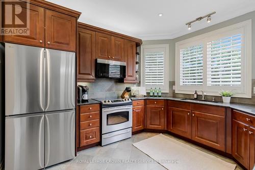 150 Garth Massey Drive, Cambridge, ON - Indoor Photo Showing Kitchen With Stainless Steel Kitchen