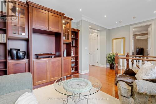 150 Garth Massey Drive, Cambridge, ON - Indoor Photo Showing Living Room