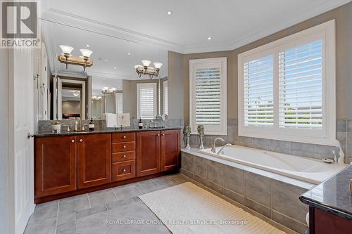 150 Garth Massey Drive, Cambridge, ON - Indoor Photo Showing Bathroom