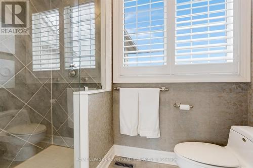 150 Garth Massey Drive, Cambridge, ON - Indoor Photo Showing Bathroom