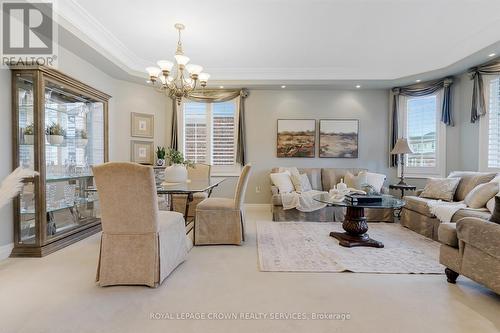 150 Garth Massey Drive, Cambridge, ON - Indoor Photo Showing Living Room