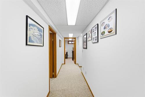 164 Apple Hill Rd, Winnipeg, MB - Indoor Photo Showing Other Room