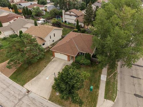 164 Apple Hill Rd, Winnipeg, MB - Outdoor