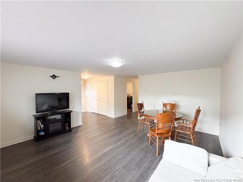50 Ashley Cres, Fredericton, NB 