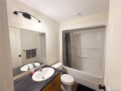 50 Ashley Cres, Fredericton, NB 