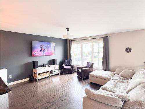 50 Ashley Cres, Fredericton, NB 