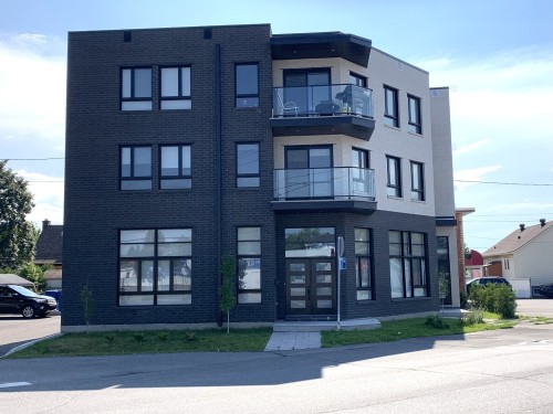 Front of Structure - 8114 Boul. Lévesque E., Laval (Saint-François), QC - Outdoor With Balcony With Facade