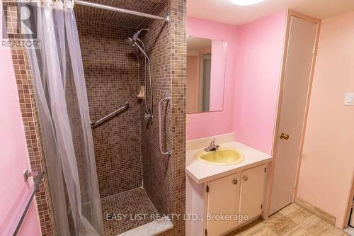 1999 Garfield Avenue, Ottawa, ON - Indoor Photo Showing Bathroom
