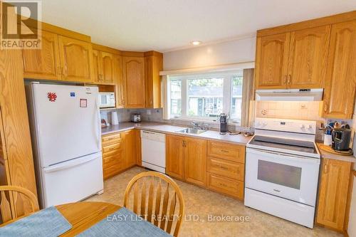 1999 Garfield Avenue, Ottawa, ON - Indoor Photo Showing Kitchen