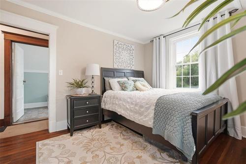 301 Davidson Street, Winnipeg, MB - Indoor Photo Showing Bedroom